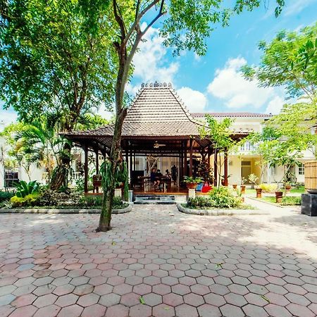 Tirtodipuran Hotel By Natts Hospitality Indonesia ジョグジャカルタ エクステリア 写真