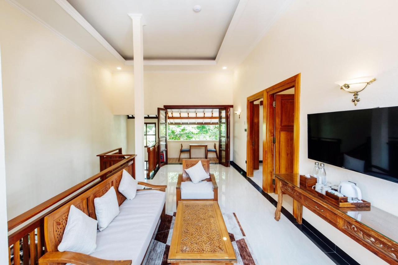 Tirtodipuran Hotel By Natts Hospitality Indonesia ジョグジャカルタ エクステリア 写真